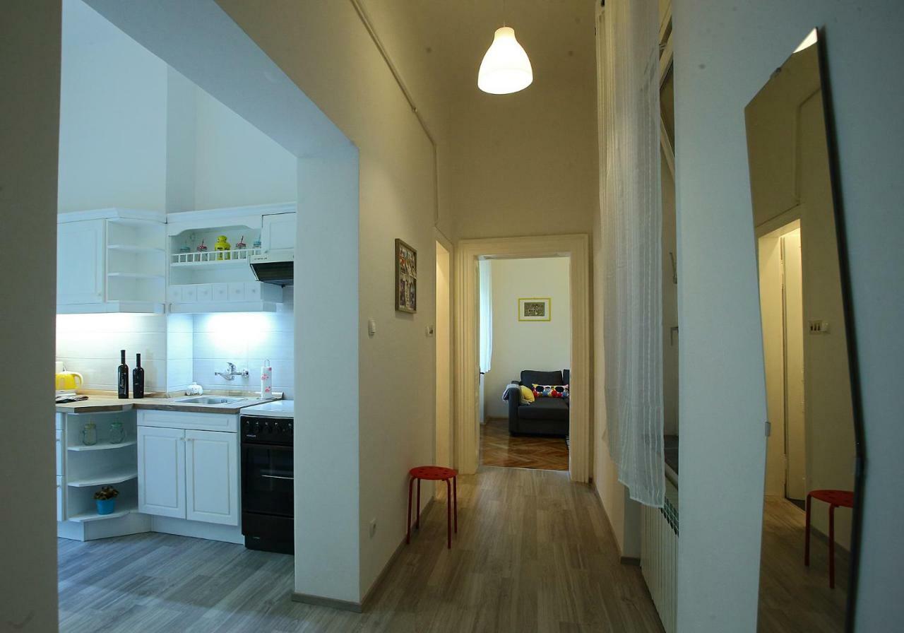 Palma Apartment ซาเกร็บ ภายนอก รูปภาพ